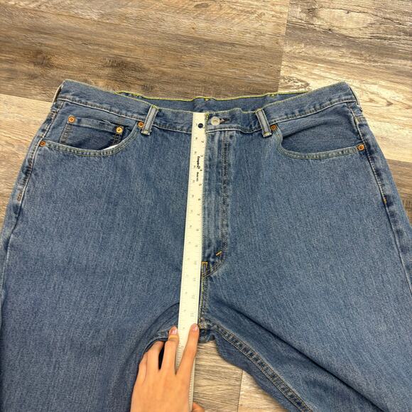 Levi's 550 Mid Wash Blue Mens 42x32 Red Tab Straight Relaxed Fit Denim Jeans EUC - Picture 10 of 12